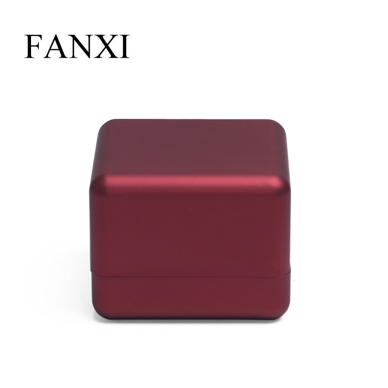 FANXI Luxury Jewelry Red Wine Rubber Paint and Microfiber Customer Color Light Box for Jewelry Packaging with Custom Logo Printed