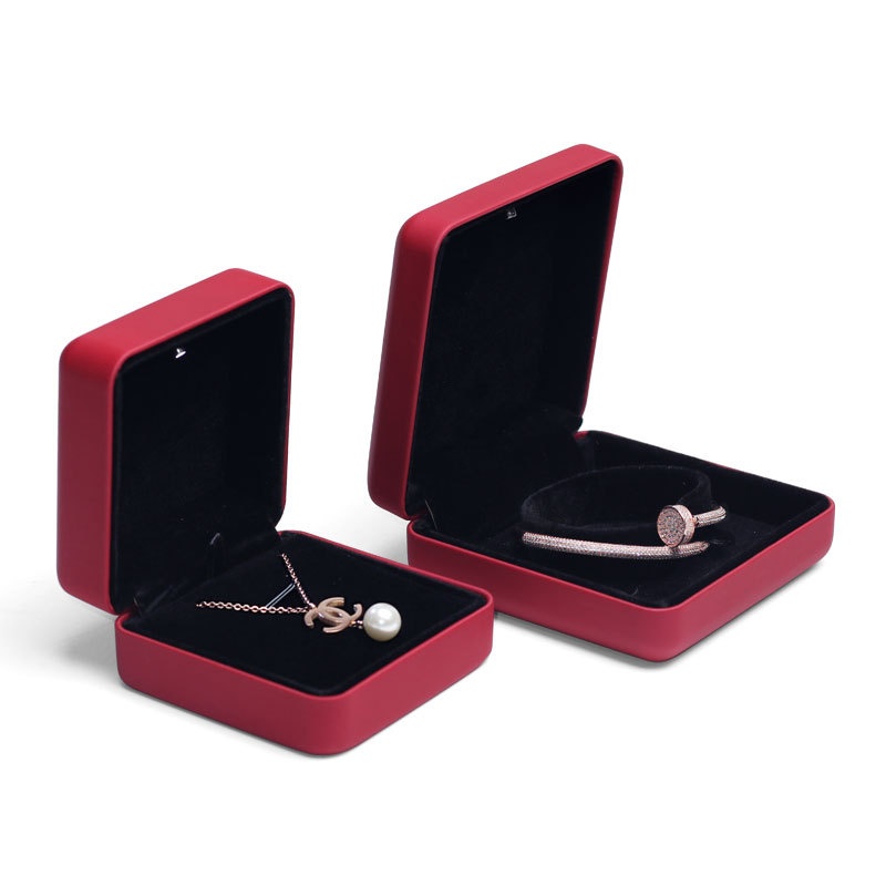 FANXI Customized Red PU Leather Black Microfiber Inside Ring Necklace Bracelet Pendant Packaging Boxes