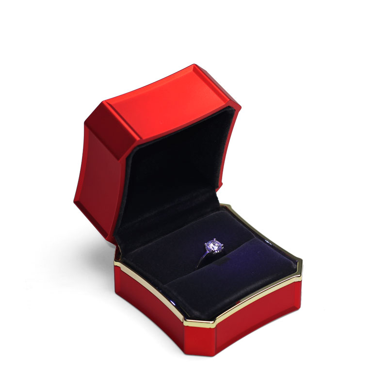 FANXI Red Touching Rubber Paint Jewellery Packaging Box With Metal Golden Rim For Ring Luxury LED Jewelry Box