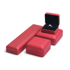 FANXI Customized Red PU Leather Black Microfiber Inside Ring Necklace Bracelet Pendant Packaging Boxes