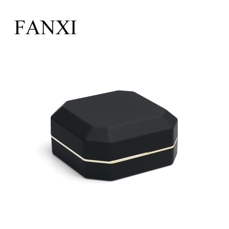 FANXI Hot Sale Luxury Black Rubber Paint and Microfiber Jewelry Box Bright Light Inside Hold Bracelet with Metal Edge