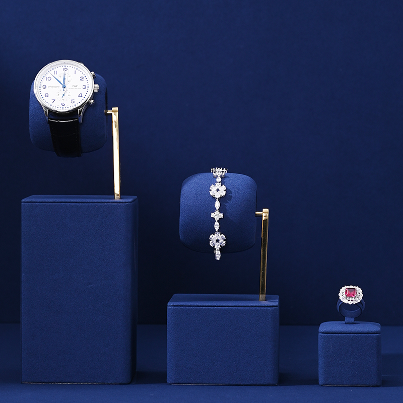 FANXI Custom Wholesale Ring Earrings Necklace Watch Display Stand Luxury Microfiber Metal Jewelry Shop Blue Display Set