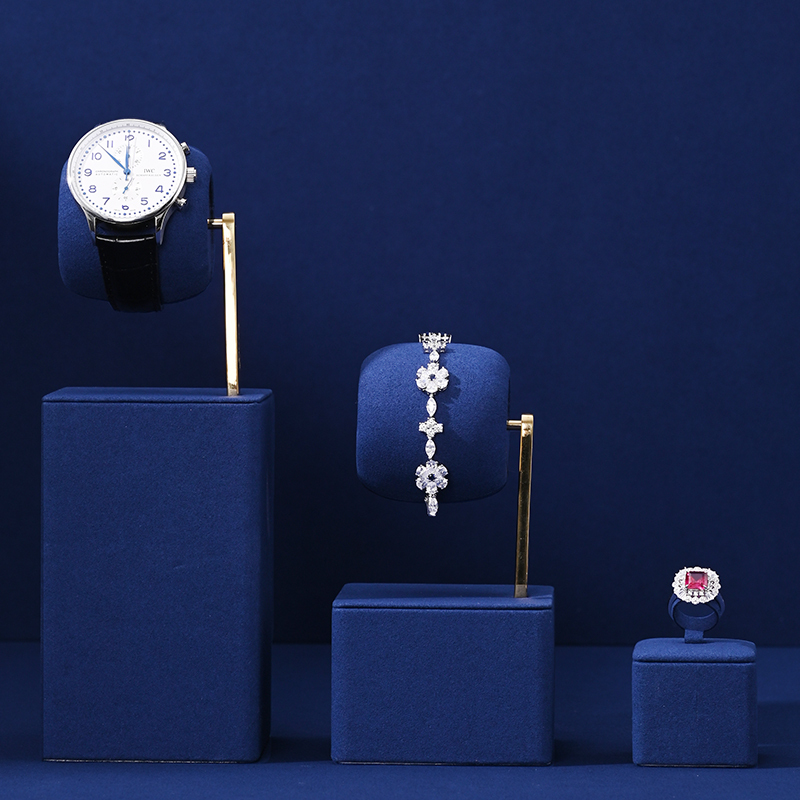 FANXI Custom Wholesale Ring Earrings Necklace Watch Display Stand Luxury Microfiber Metal Jewelry Shop Blue Display Set