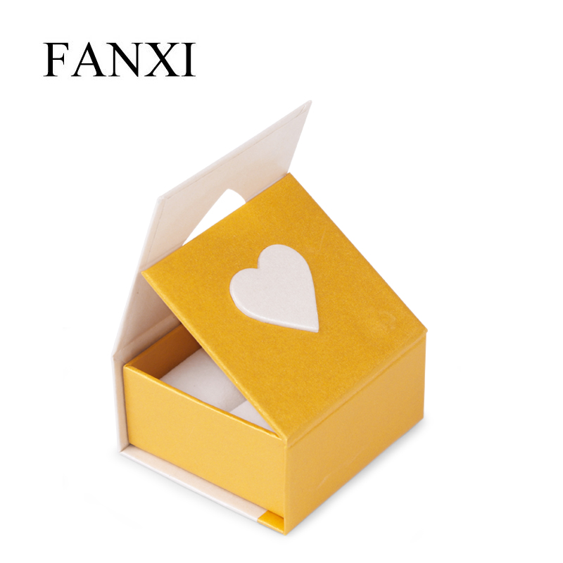 Fanxi Eco-friend Cheap Magnetic Close Yellow and White Cardboard Made Heart Ring Box