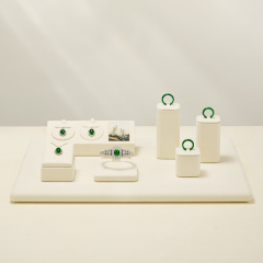 FANXI Jewelry Display for Retail Shop Luxury Microfiber Acrylic Jewelry Display Props Jewelry Dummy White Display Set