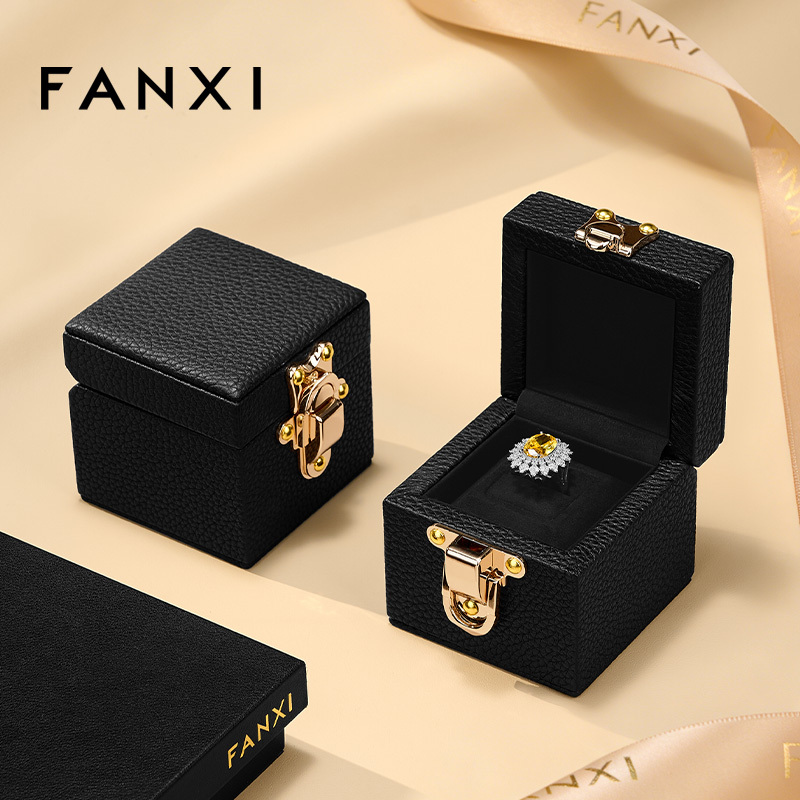 H207 Luxury Genuine leather Ring Box Square Jewelry Packaging Box Lockable Custom Logo