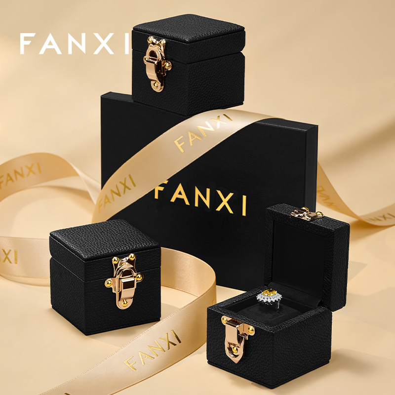 H207 Luxury Genuine leather Ring Box Square Jewelry Packaging Box Lockable Custom Logo
