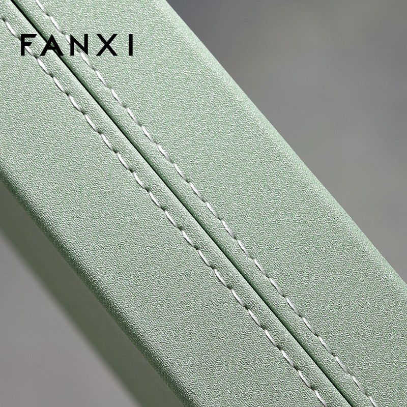 H120 Luxury Jewelry Packaging Box Custom logo Necklace Bracelet Jewellery Box Green Velvet Jewelry Ring Box