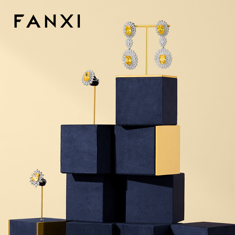 TT583-585 Jewelry Display Set Metal Velvet Ring Earring Display Stand Luxury Display Set