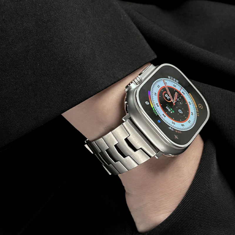 Starlight Stainless Steel Apple Watch Band