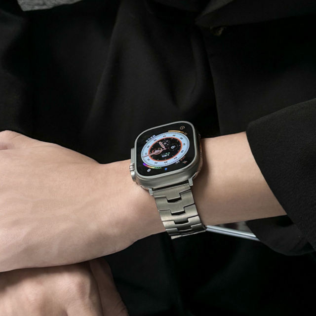 Starlight Stainless Steel Apple Watch Band