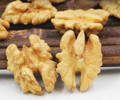 Walnut kernel ELH 90% Xiner Type