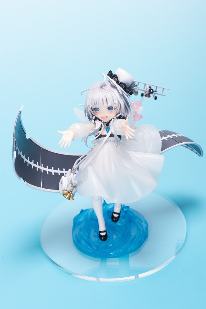 Garage Kit  rubble Azur Lane Little Illustrious Komitsu  White imitation