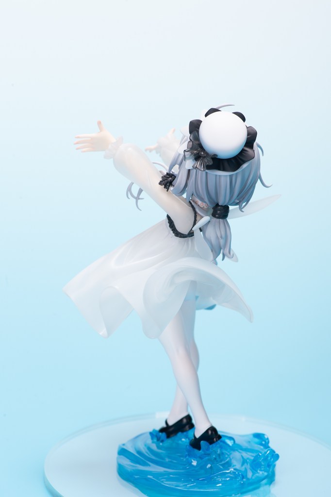 Garage Kit  rubble Azur Lane Little Illustrious Komitsu  White imitation