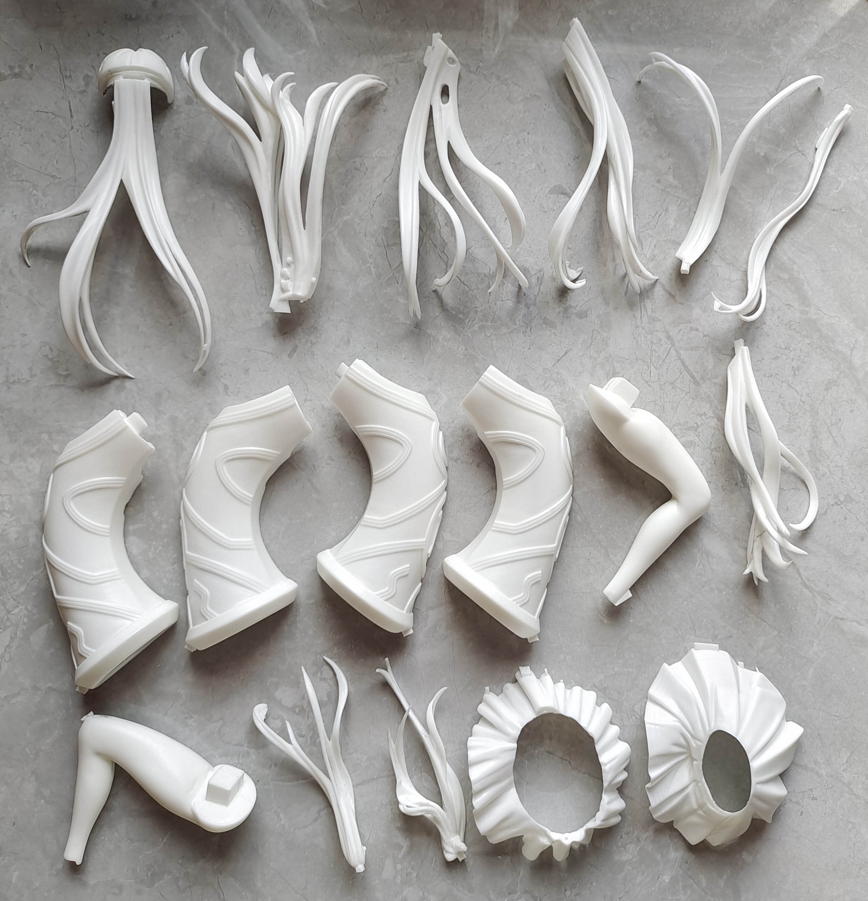Garage Kit  Hand-made resin white mold Istarin white mold spot