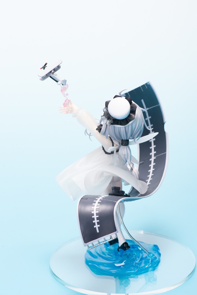 Garage Kit  rubble Azur Lane Little Illustrious Komitsu  White imitation