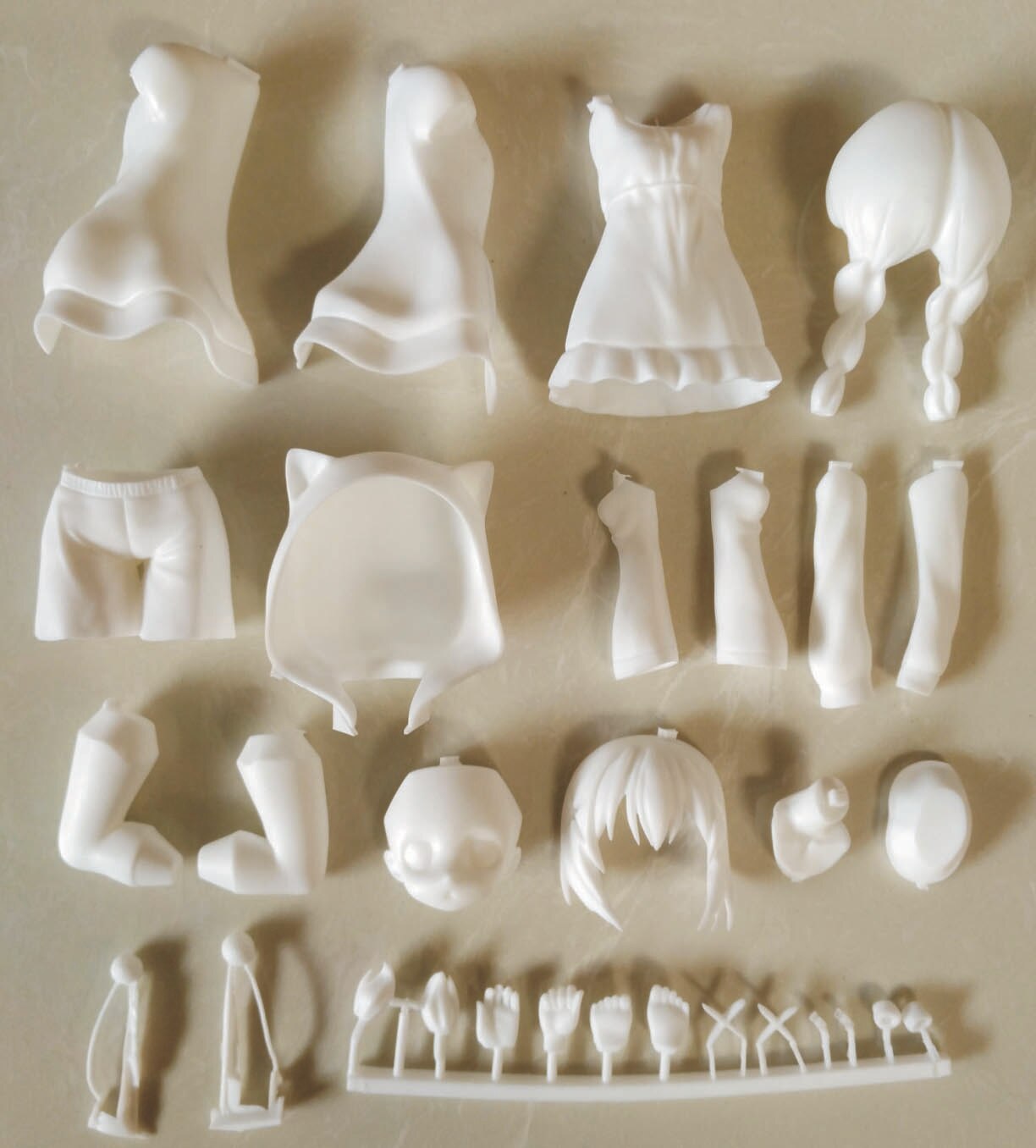 Garage Kit  Resin Figure Kit GK hand do resin die.it today you want to order a rabbit? Sweet wind is die.it spot