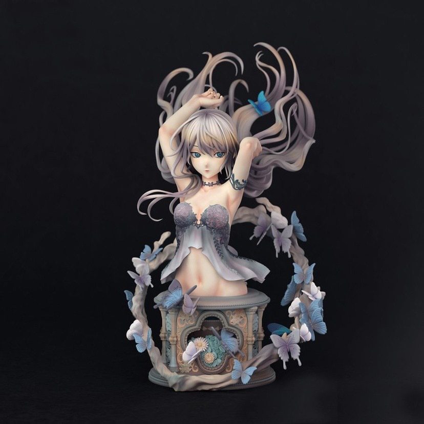 Garage Kit  hand do resin die.it Butterfly girl