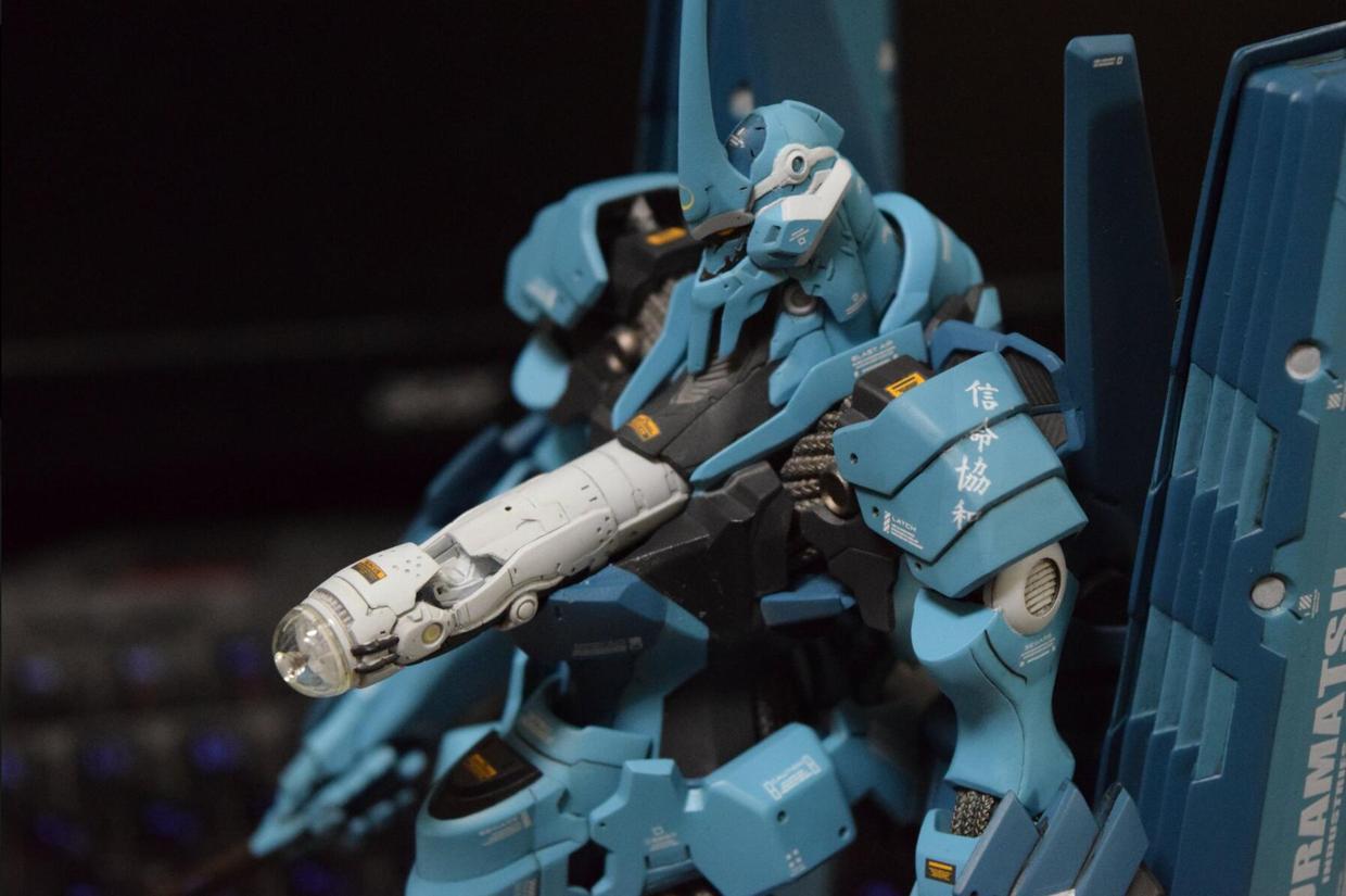 Garage Kit Unpainted Garage Resin Model Kit armed robotic 1/100 method dent die.it spot