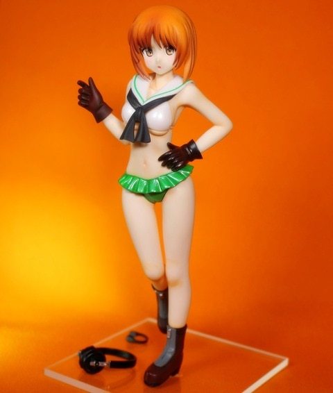 Garage Kit  Resin Figure Kit GK hand do resin die.it had 18 girls live with chariots west water with Ming die.it spot