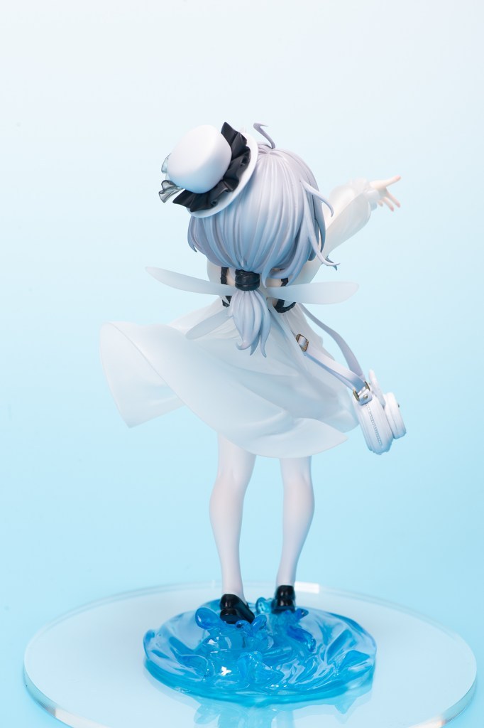 Garage Kit  rubble Azur Lane Little Illustrious Komitsu  White imitation