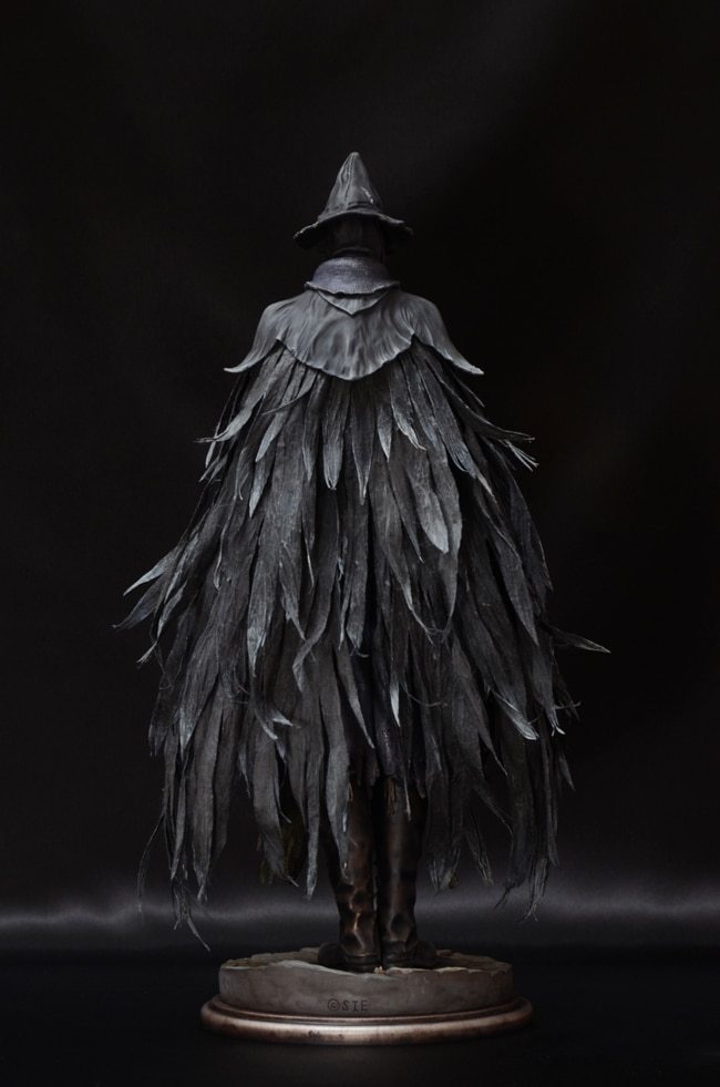 Garage Kit Unpainted Garage Re hand do resin die.it Bloodborne blood curse crow feather の inaugural people inaugural die.it spot
