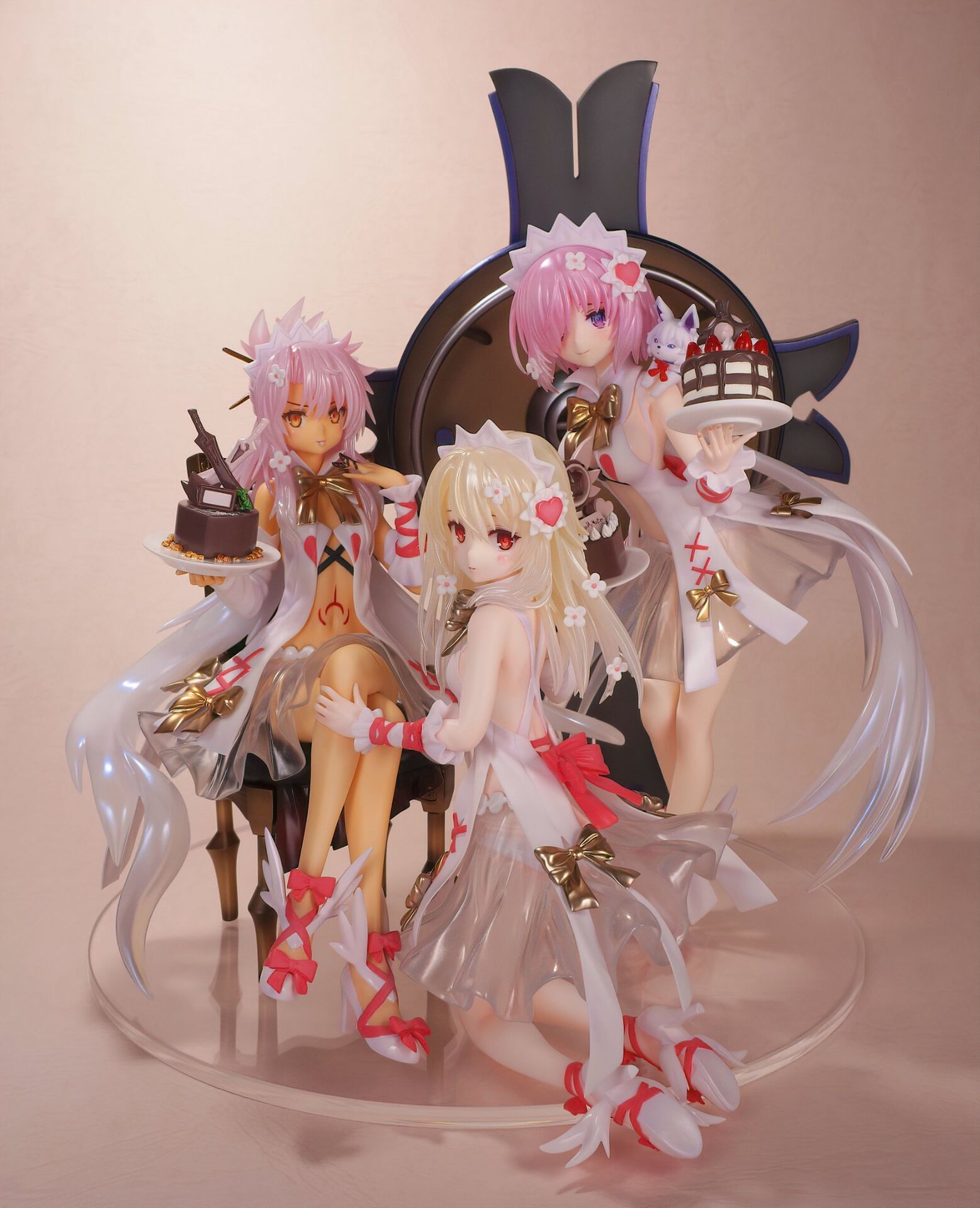 Garage Kit  hand-made resin white mold  winter chocolate (Matthew Chloe Eliya) white mold spot