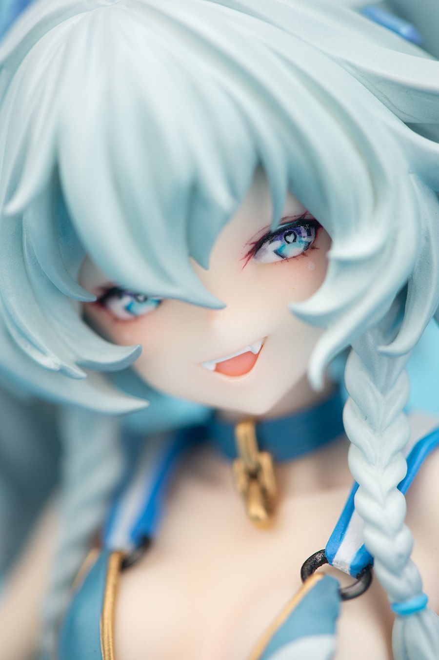 Garage Kit hand do resin die.it girl front PA15 die.it spot
