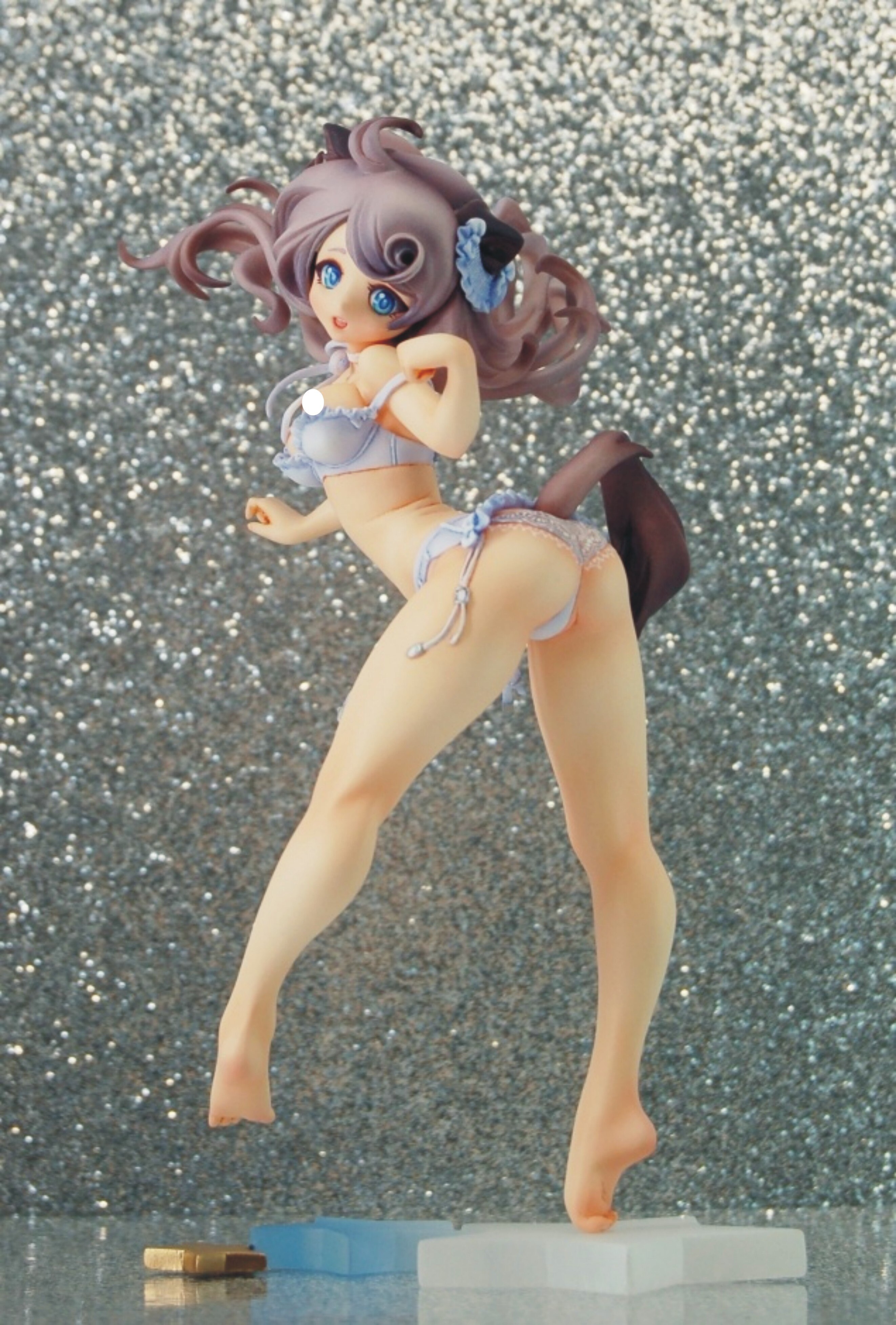 Garage Kit Unpainted Garage Resin Model Kit 1/10 hand do resin die.it GK Kittens die.it spot