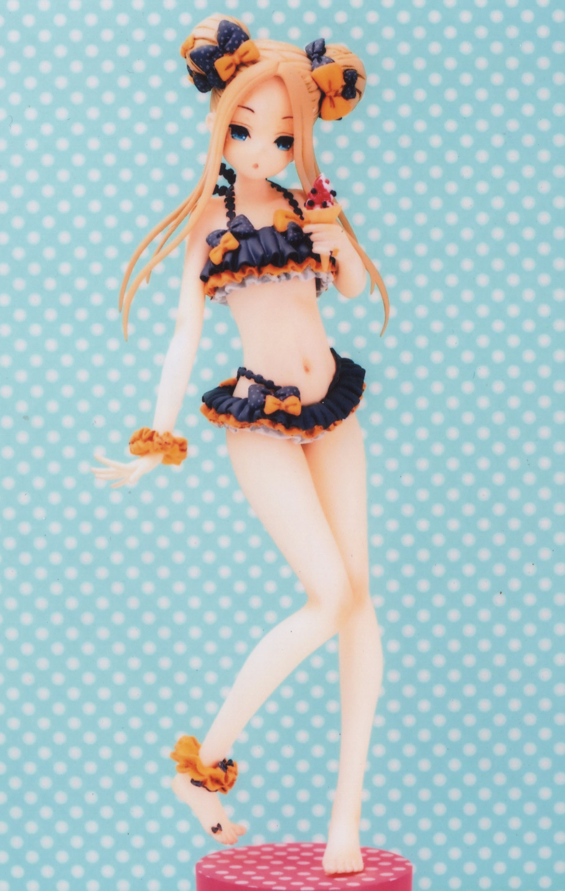 Garage Kit Unpainted Garage Resin Model Kit hand do resin die.it WF2019 winter swimsuit Abby die.it spot