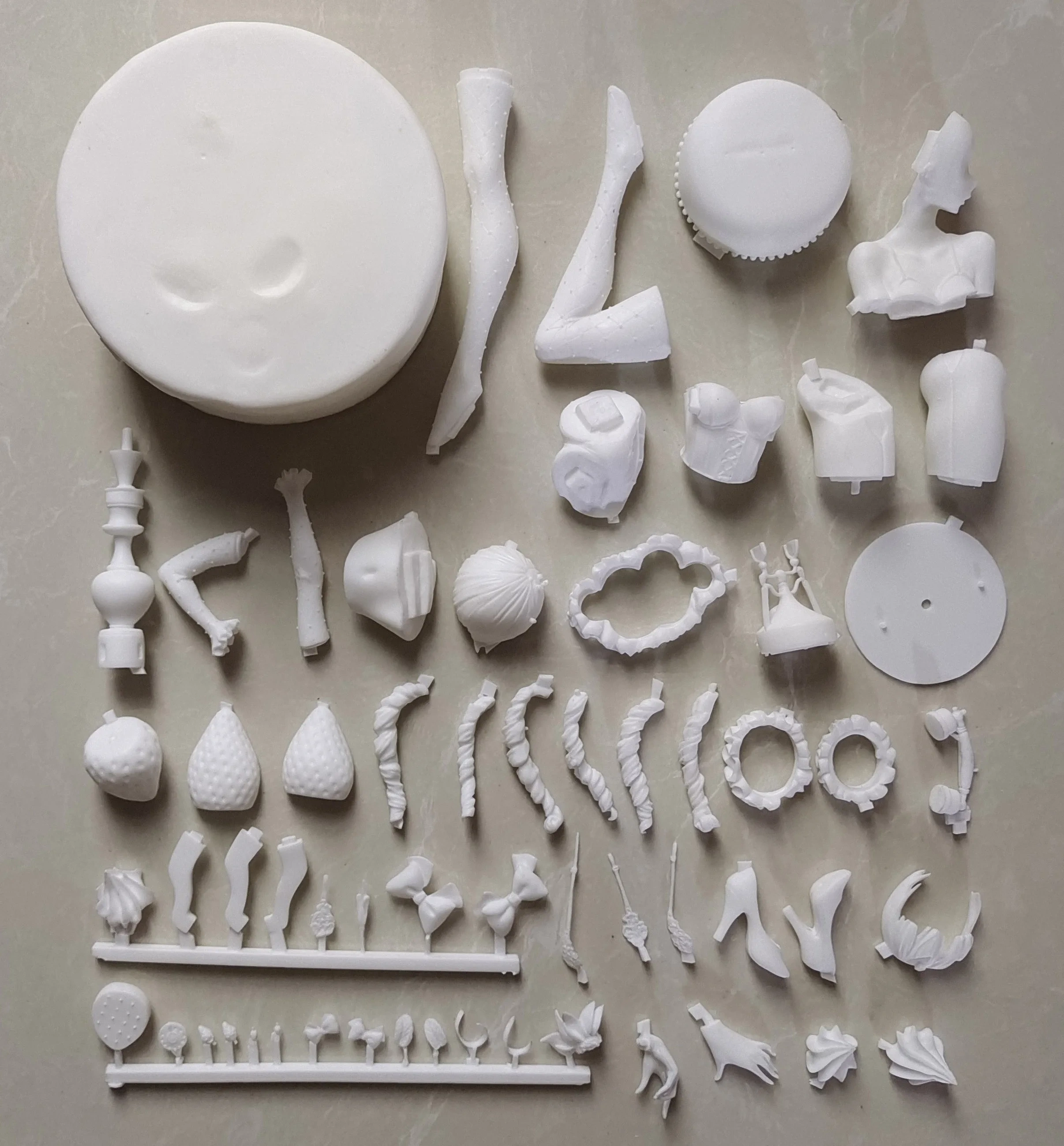 Garage Kit GK hand do resin die.it Strawberry sweet