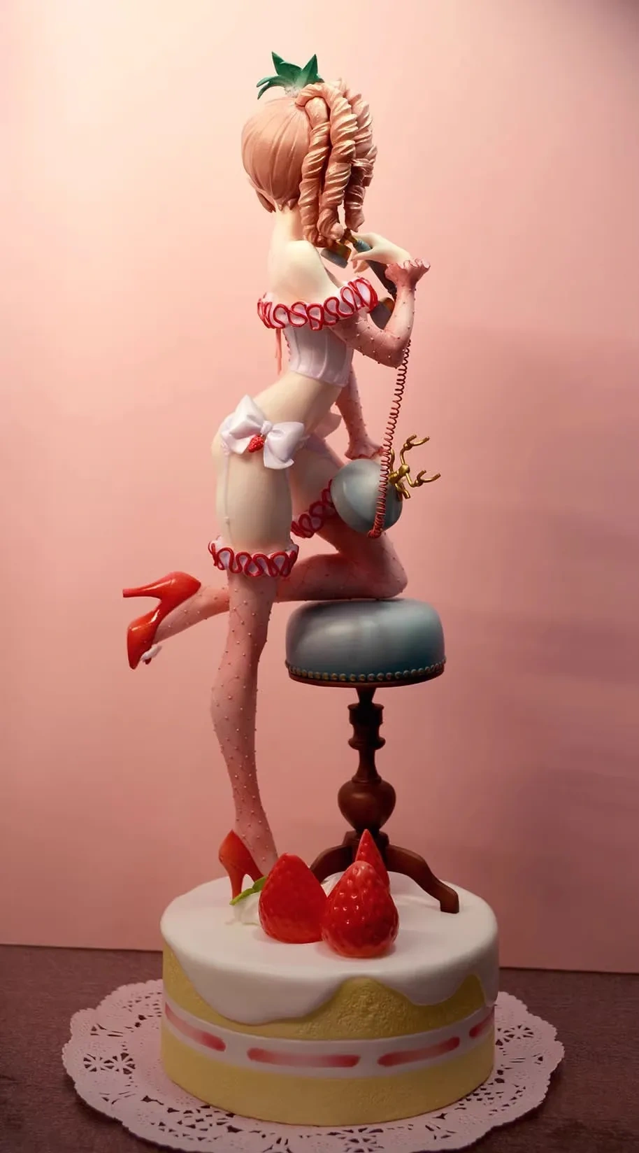 Garage Kit GK hand do resin die.it Strawberry sweet