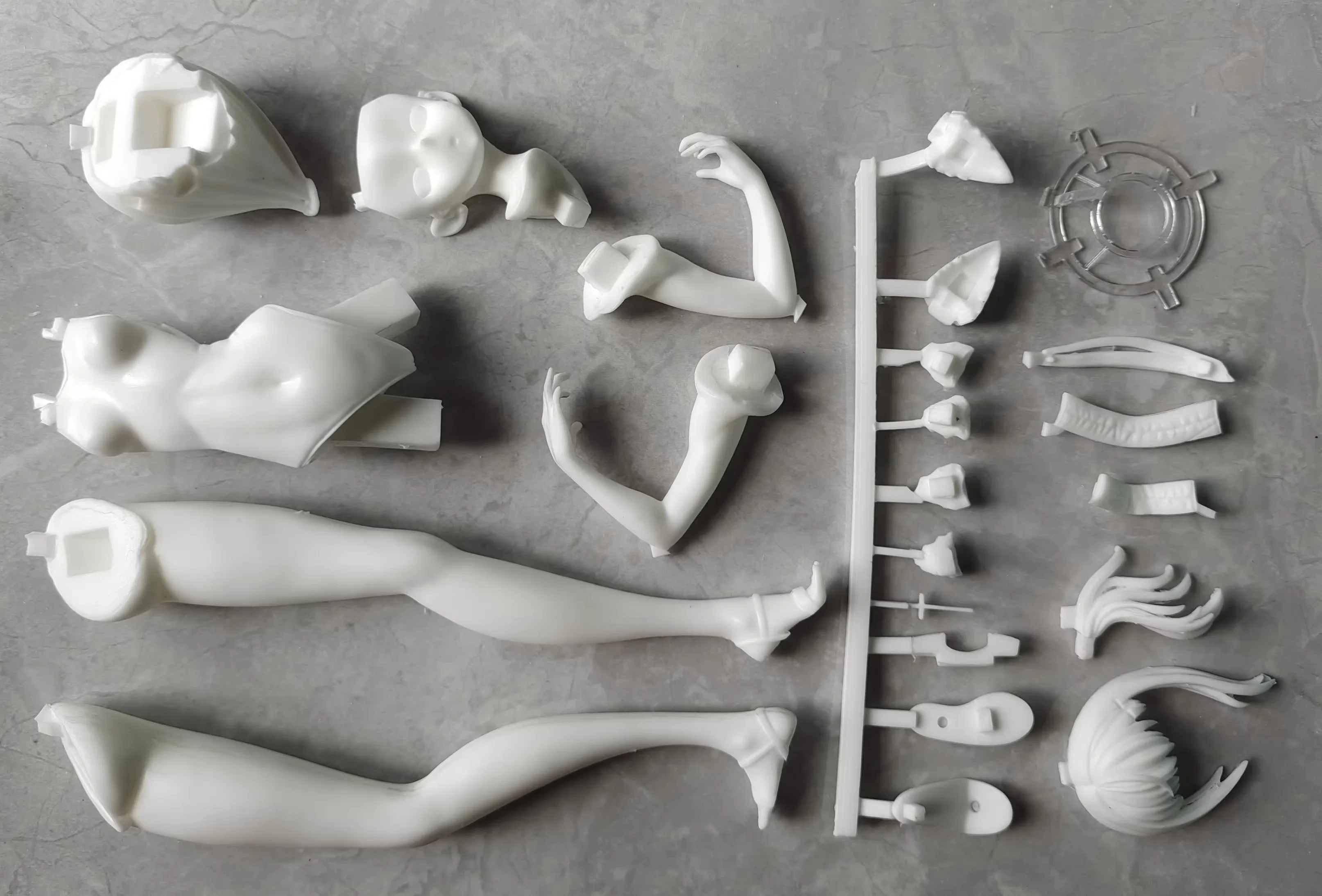 Garage Kit GK hand do resin die.it Sand Wolf シ ロ コ
