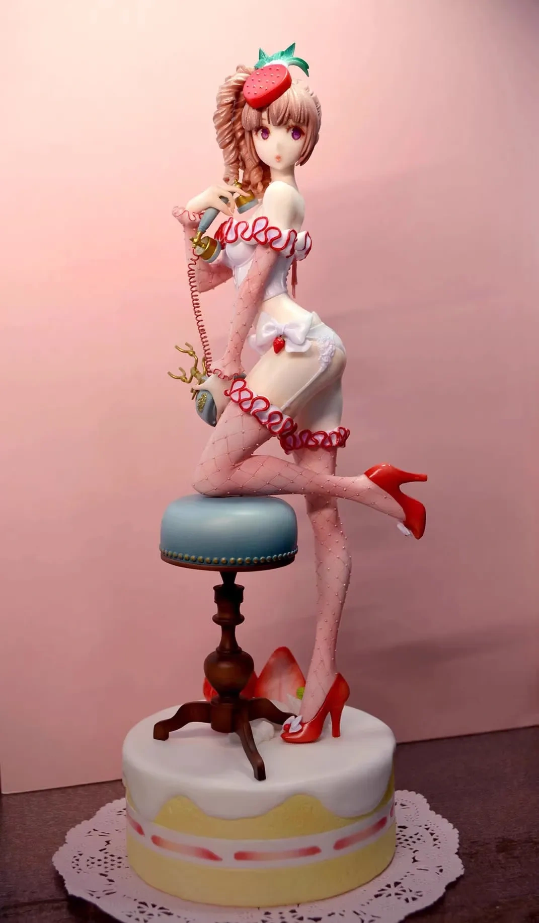 Garage Kit GK hand do resin die.it Strawberry sweet