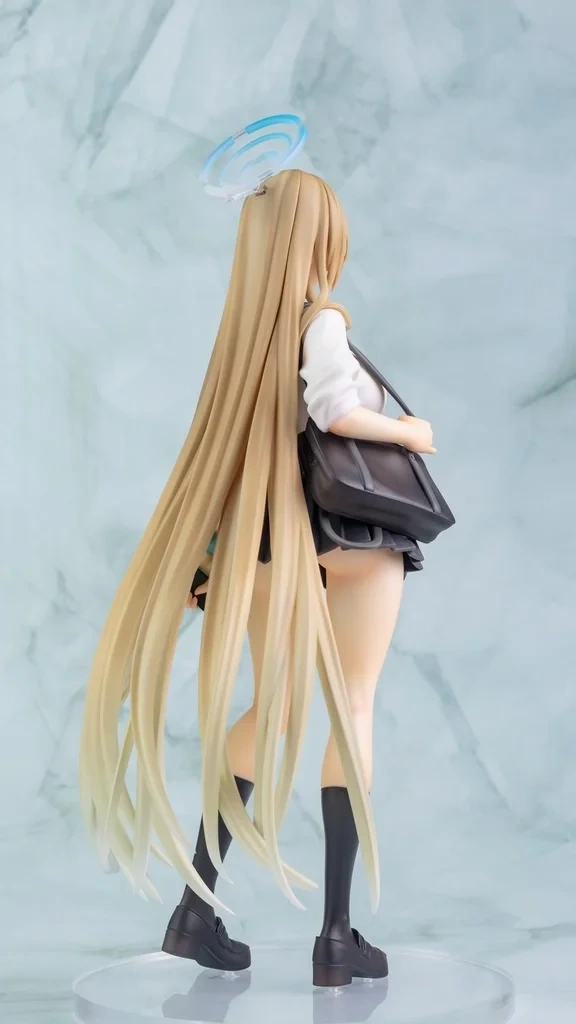 Garage Kit GK hand do resin die.it School uniform Asuana