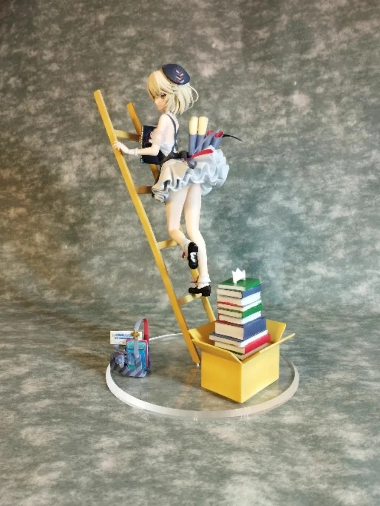 Garage Kit GK hand do resin die.it The view from the bookshelf