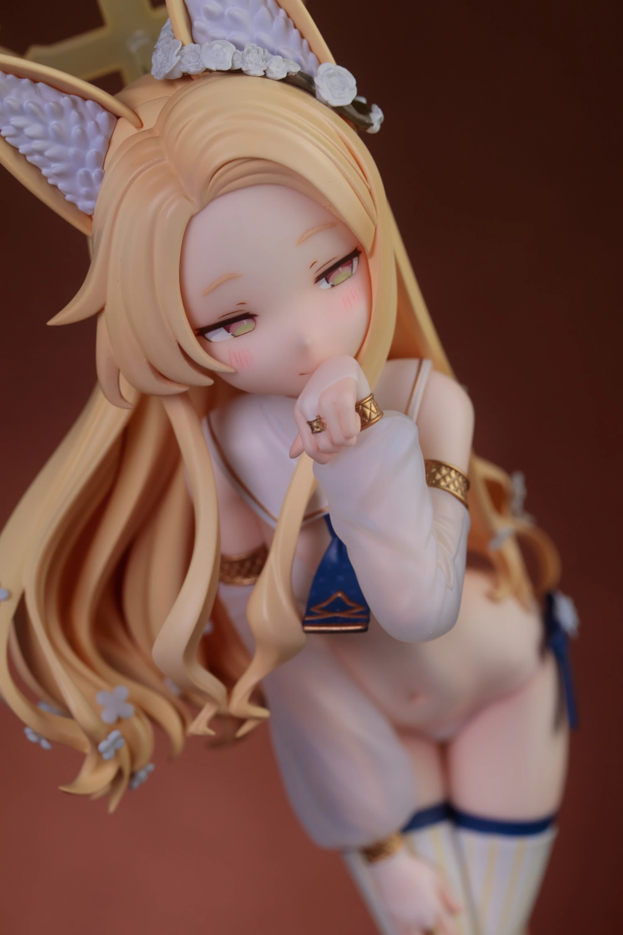 Garage Kit GK hand do resin die.it  Lily Garden Shengya
