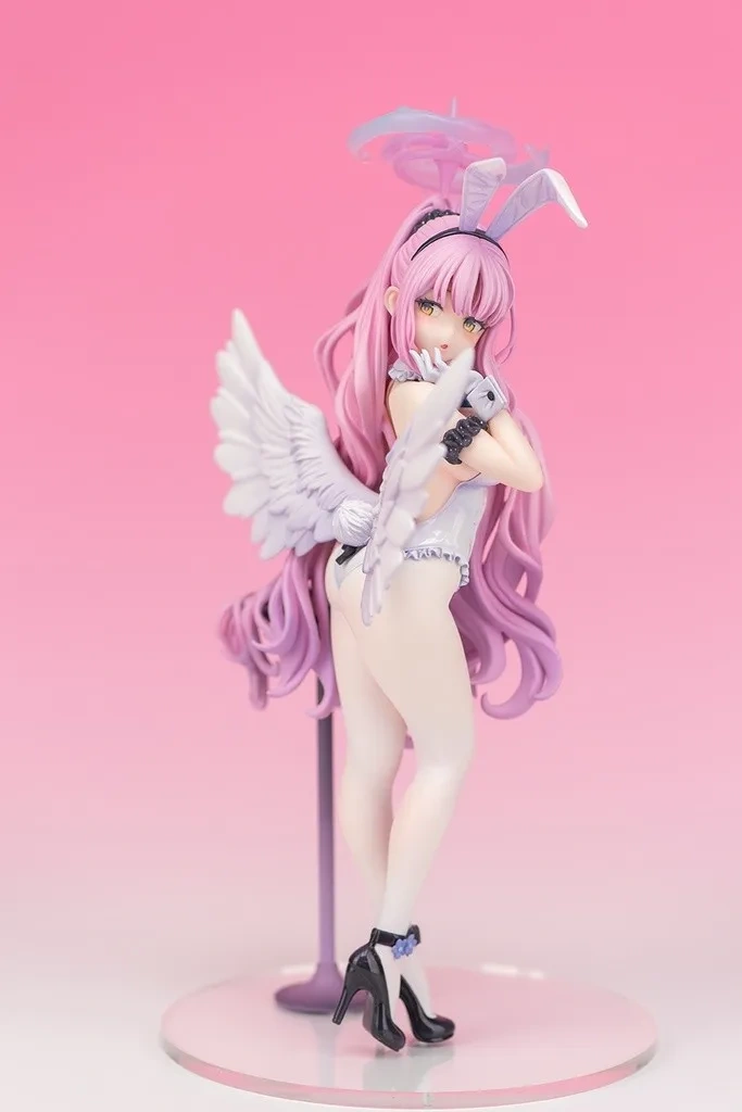 Garage Kit GK hand do resin die.it  The Holy Garden is not in flower
