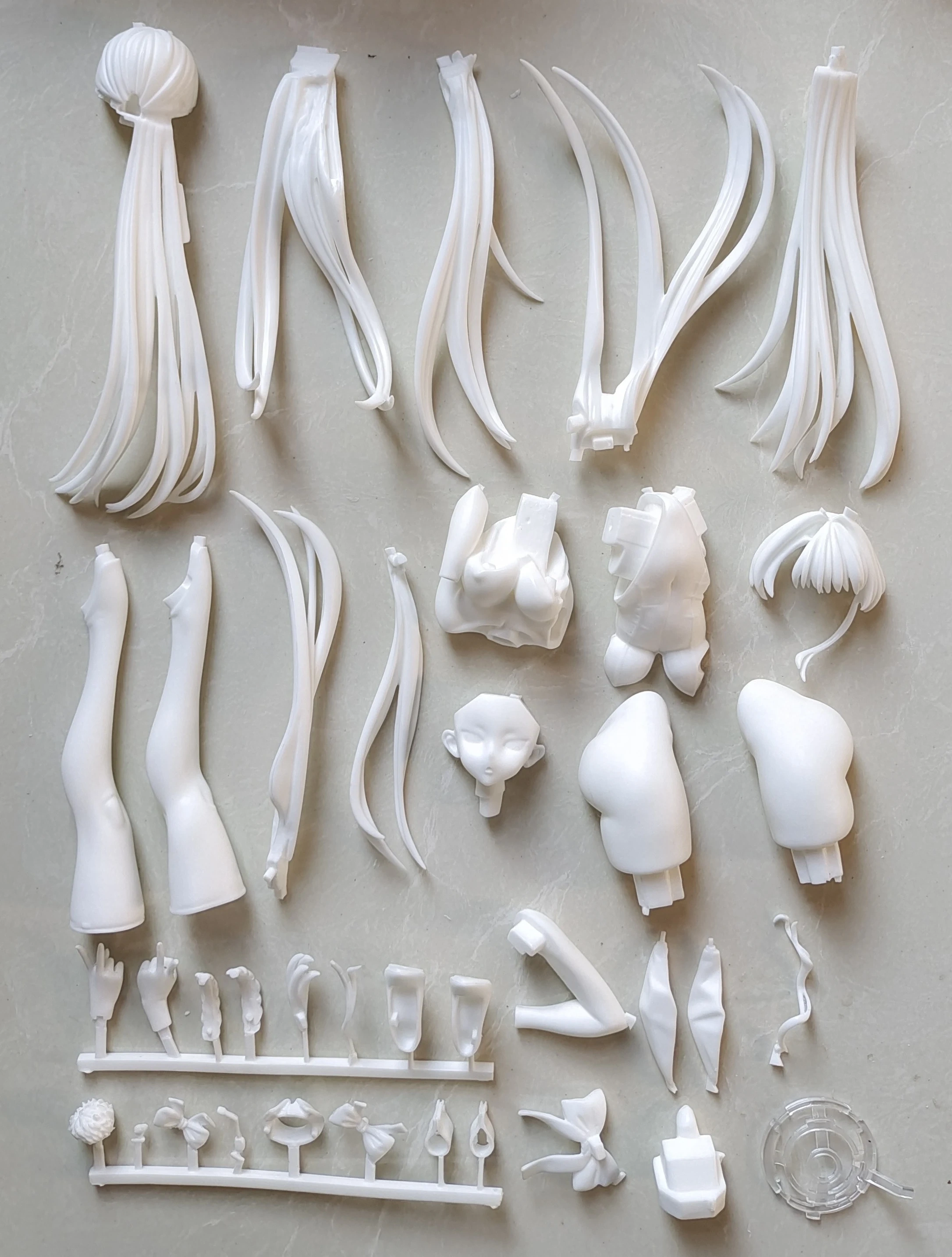 Garage Kit GK hand do resin die.it  Flying horse time