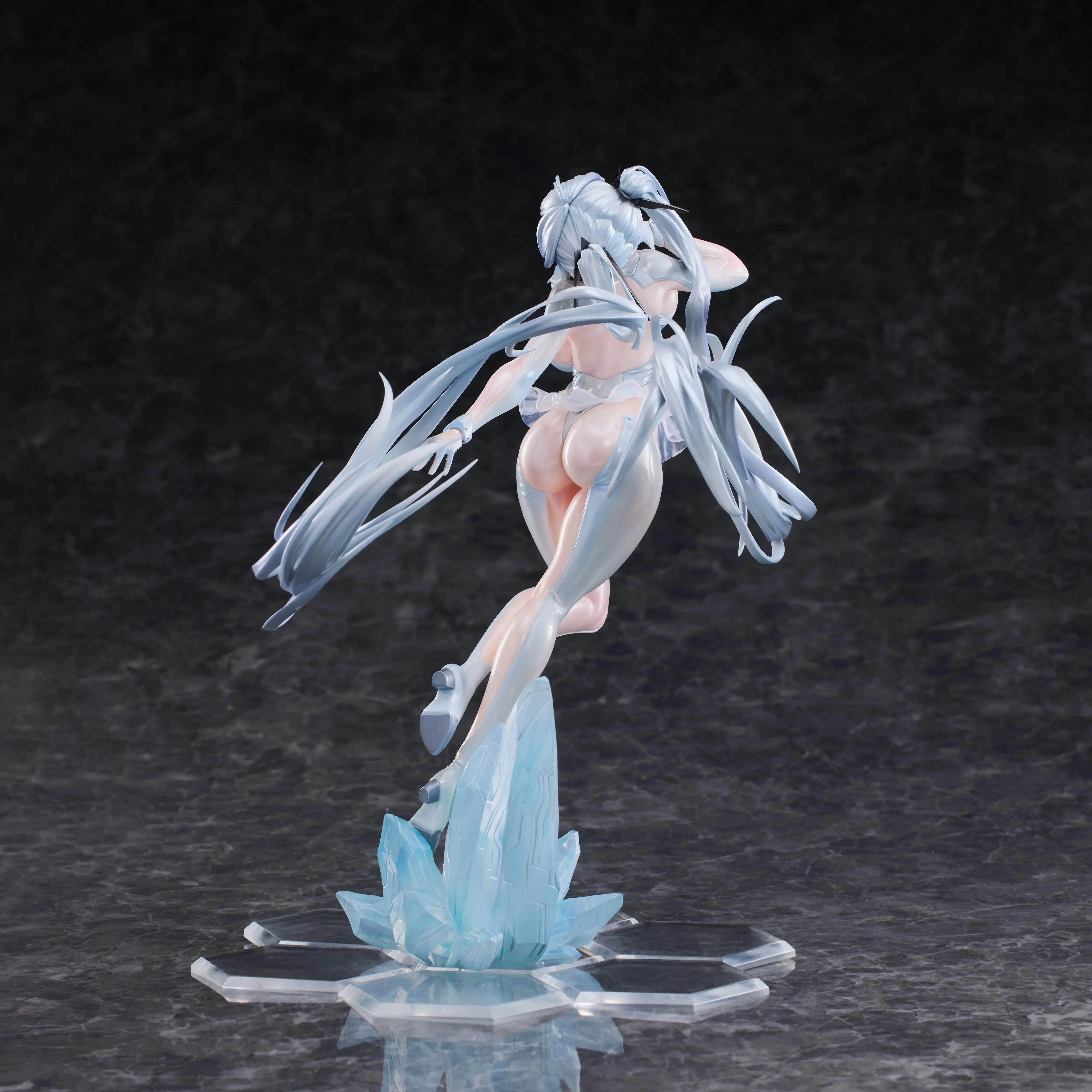 Garage Kit GK hand do resin die.it  Transparent Cinderella