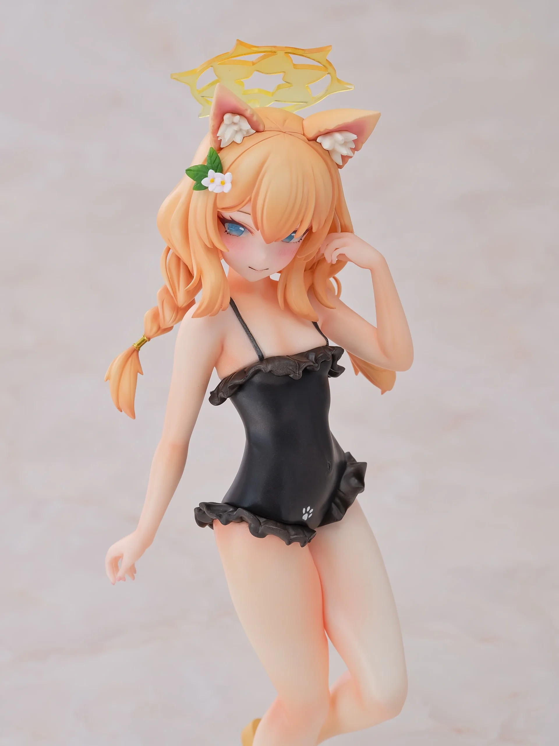 Garage Kit GK hand do resin die.it  Elomari (Swimwear)