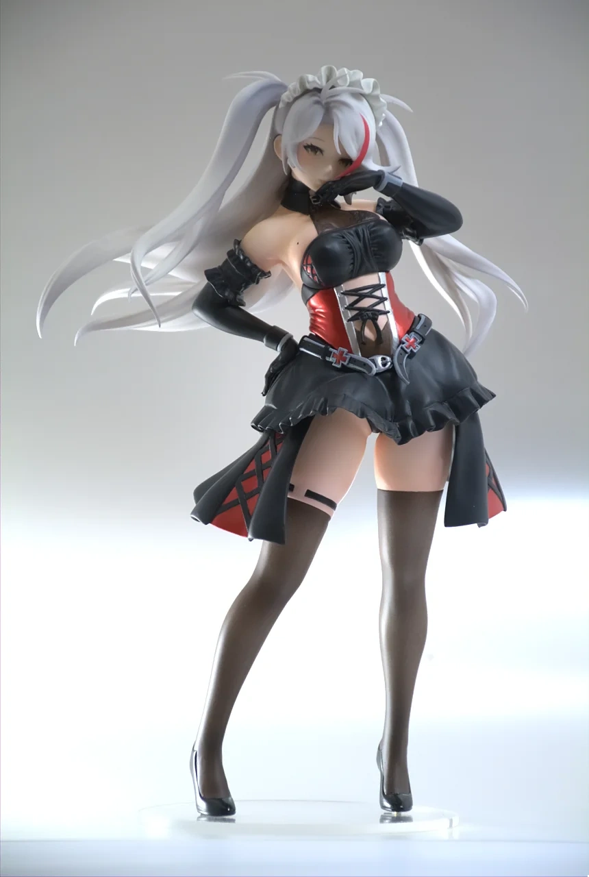 Garage Kit GK hand do resin die.it   Maid as Prince Eugen