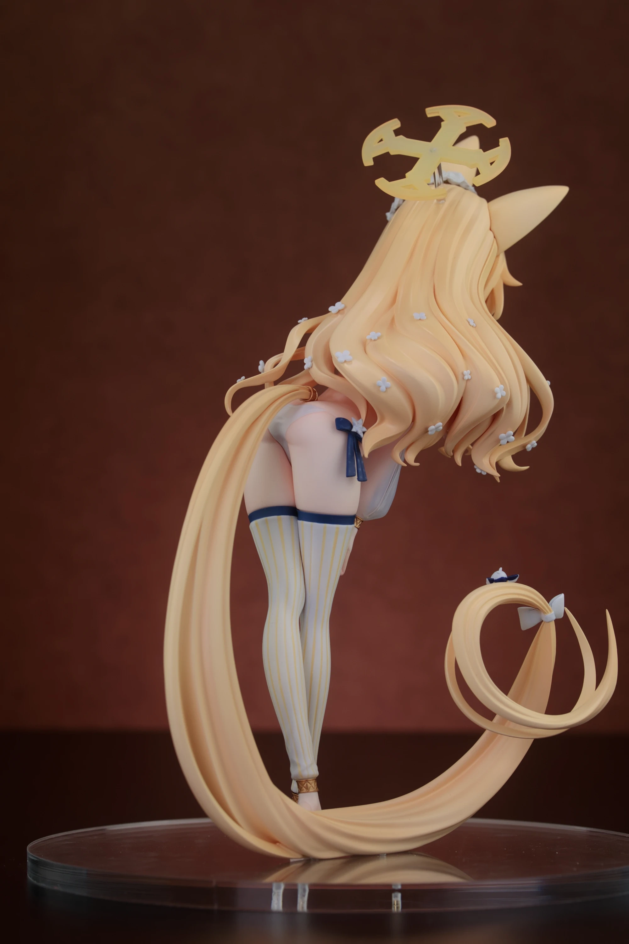 Garage Kit GK hand do resin die.it  Lily Garden Shengya