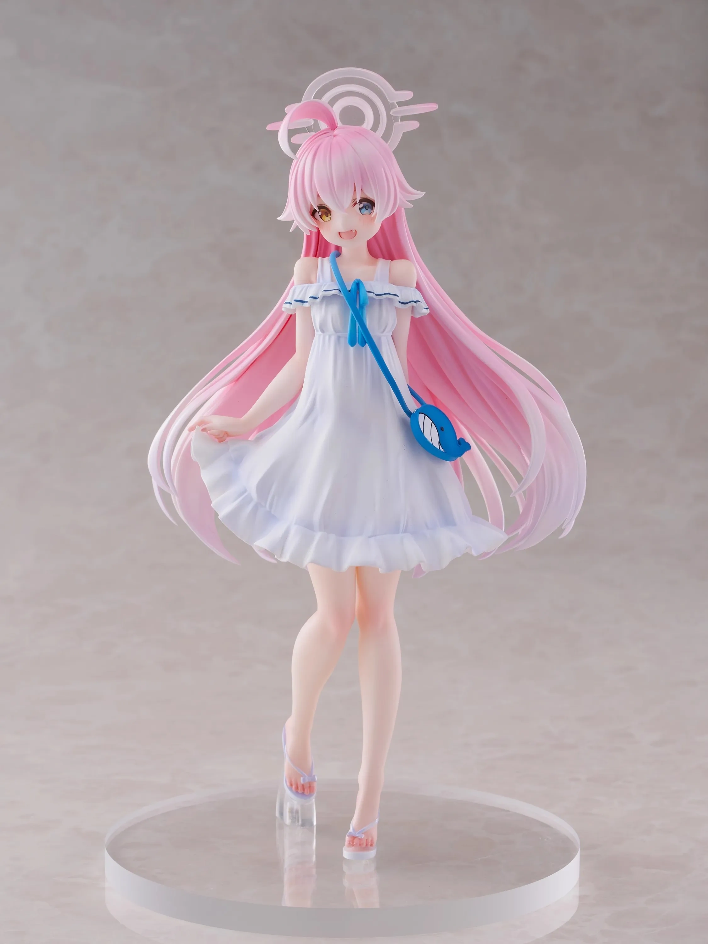 Garage Kit GK hand do resin die.it    Little Bird is swimming in Starfield