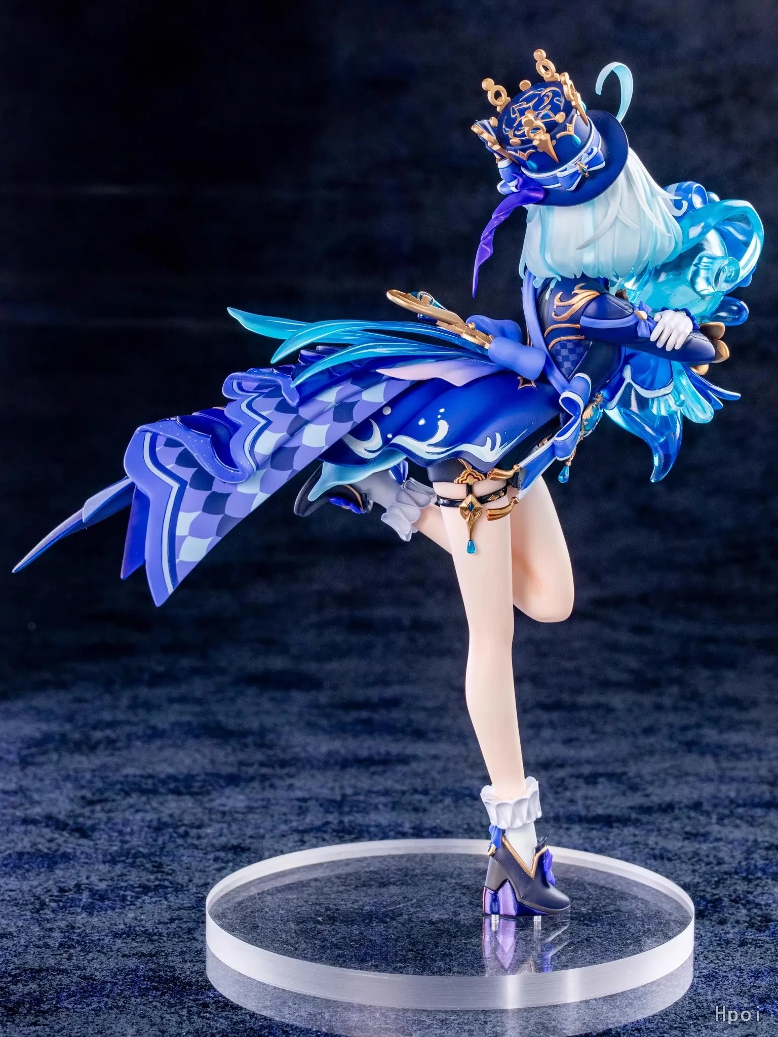 Garage Kit GK hand do resin die.it     dress, Funina