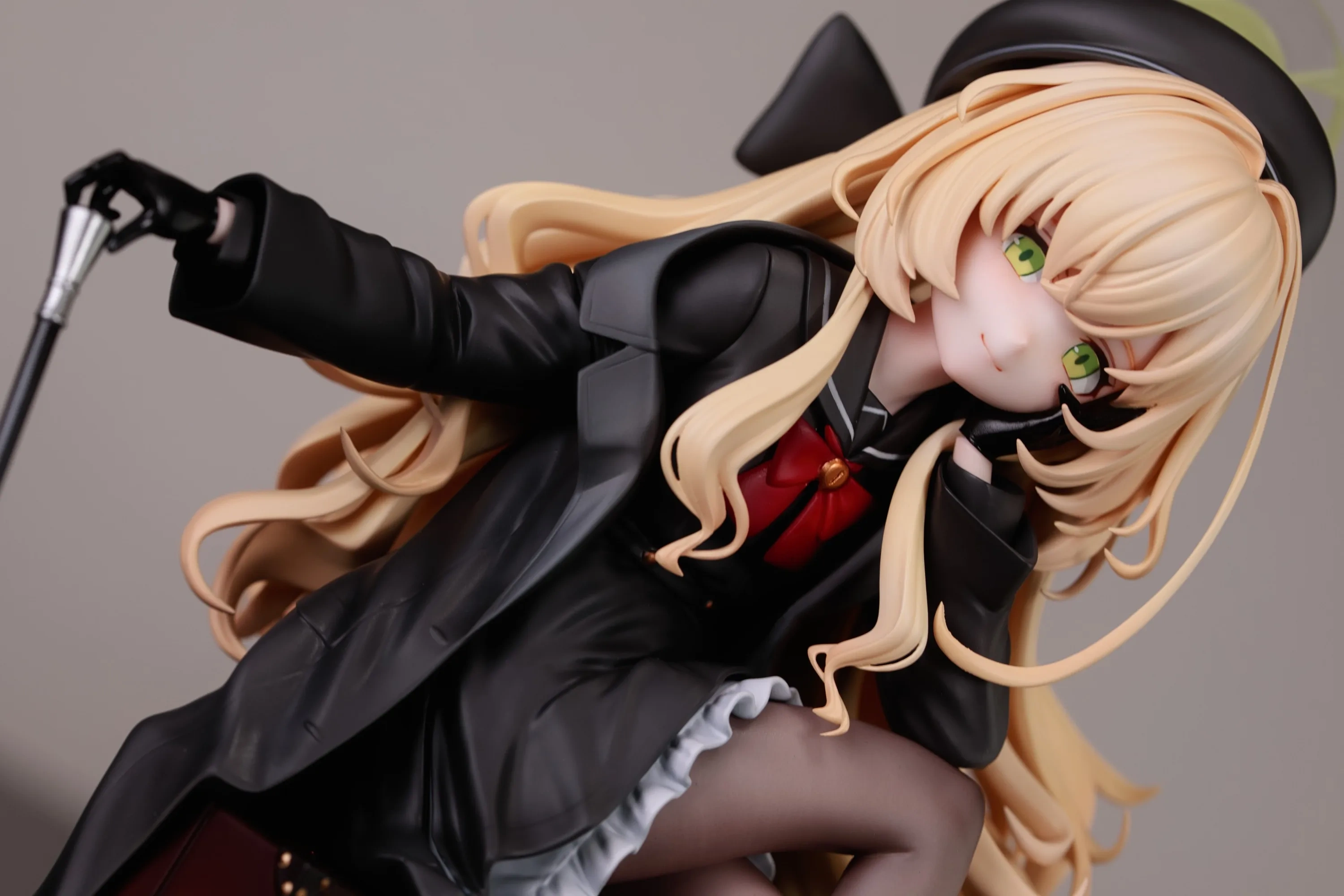 Garage Kit GK hand do resin die.it Professor