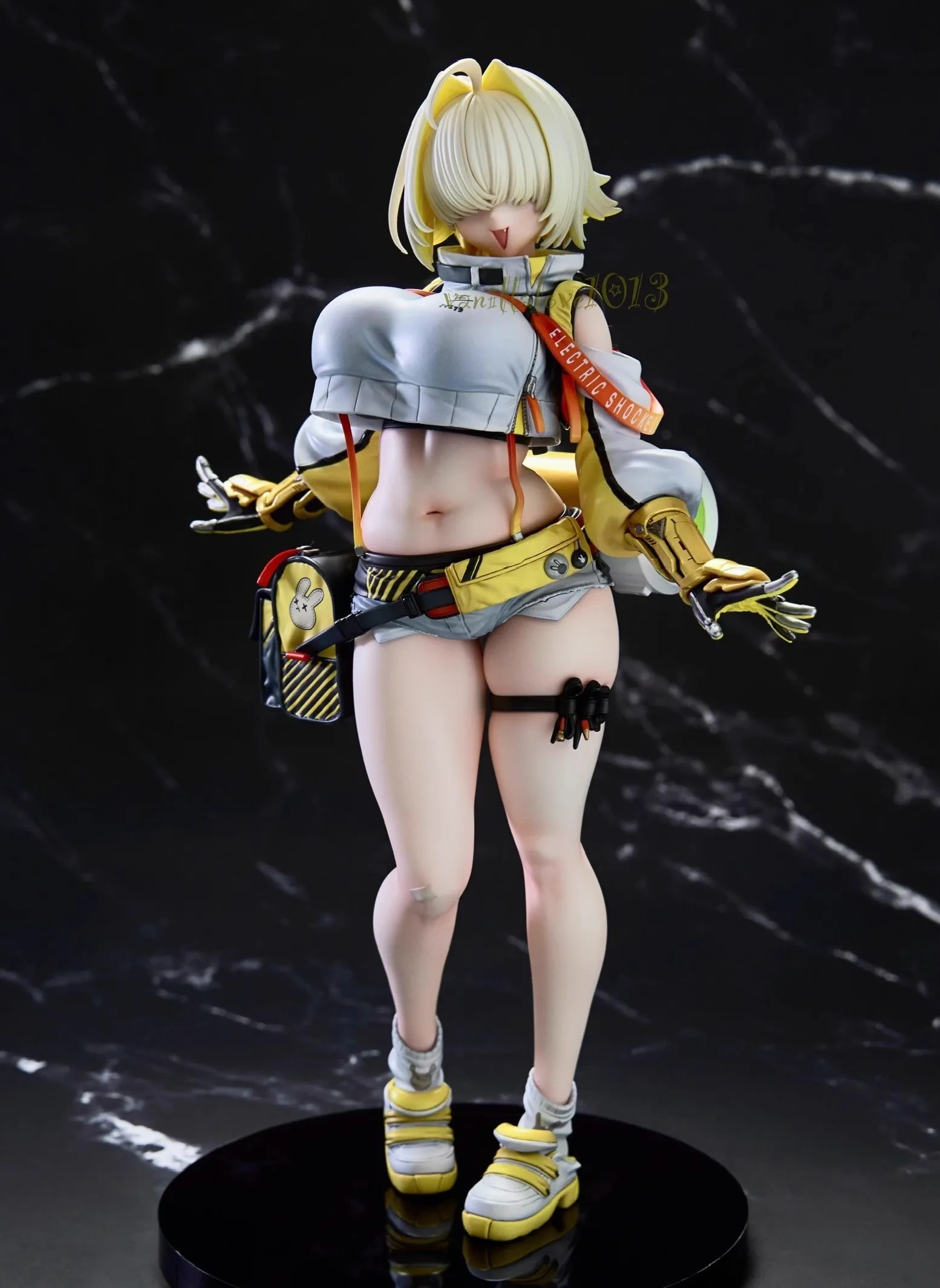 Garage Kit GK hand do resin die.it Eleg
