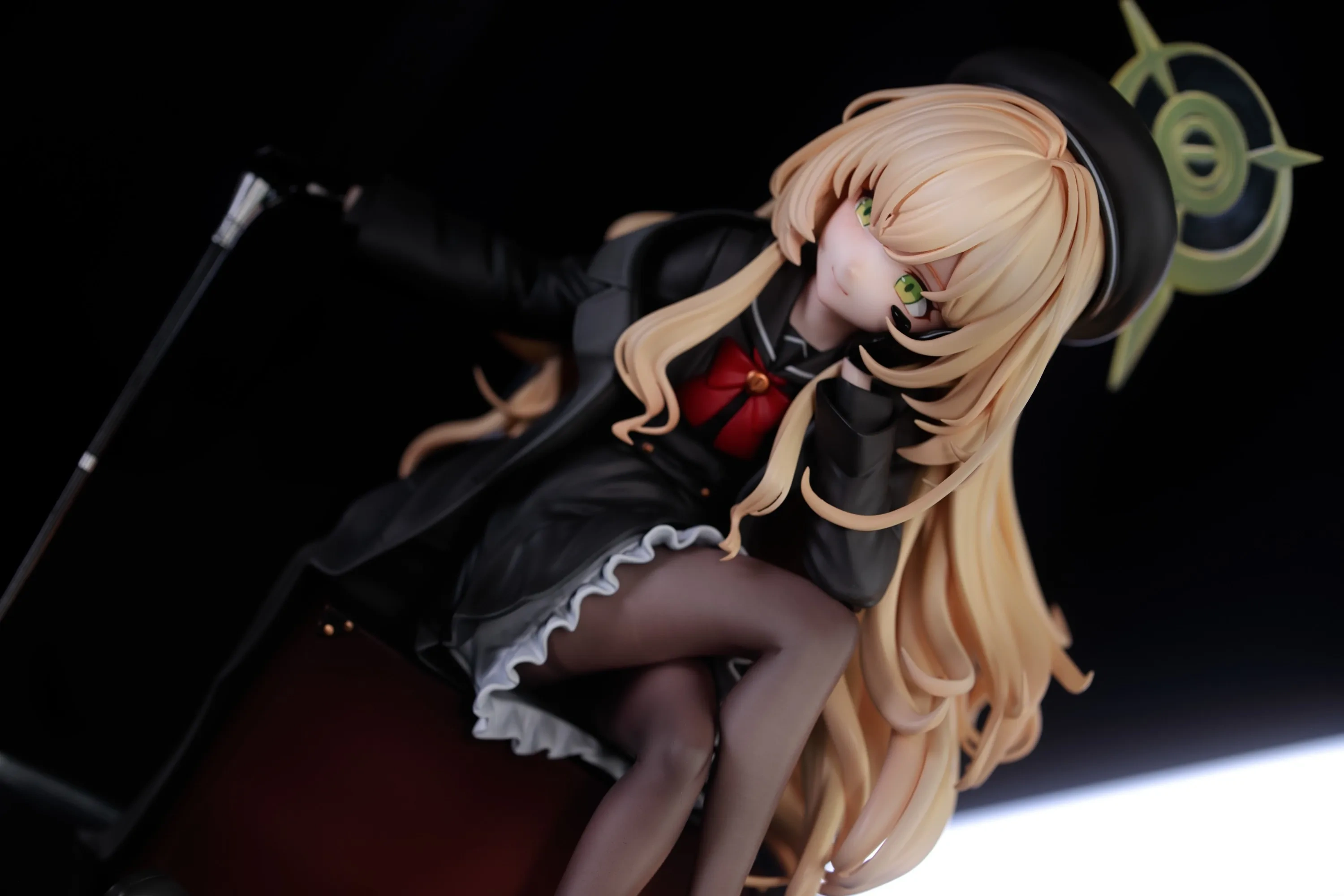 Garage Kit GK hand do resin die.it Professor