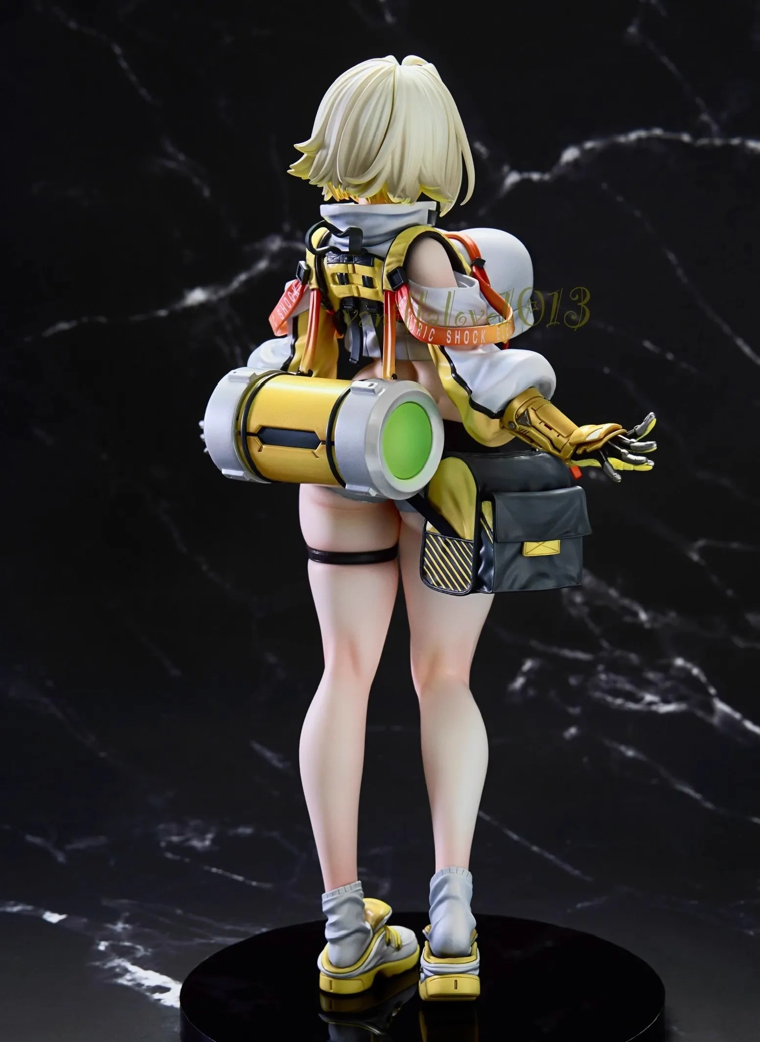 Garage Kit GK hand do resin die.it Eleg
