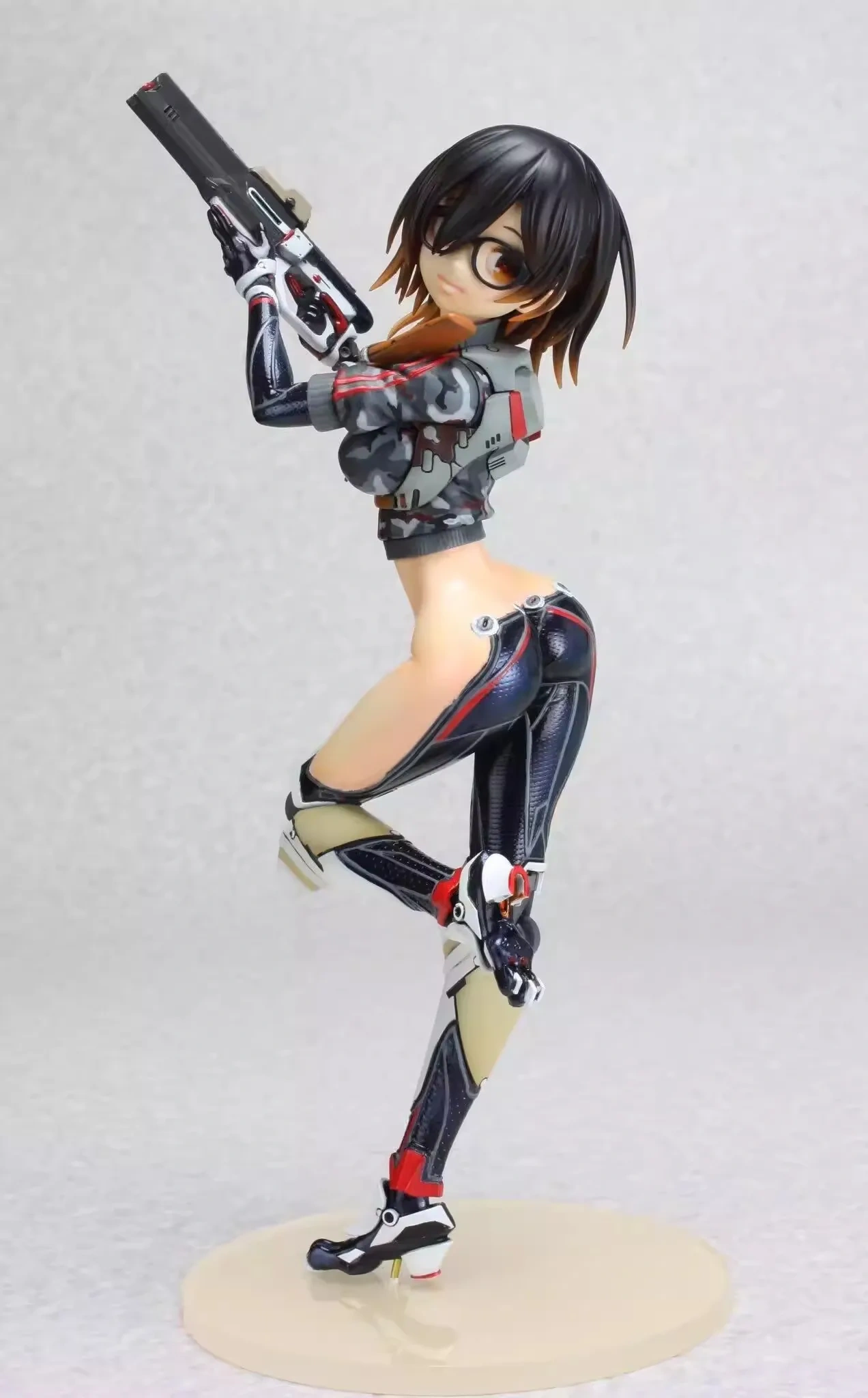 Garage Kit GK hand do resin die.it  Radish Seed
